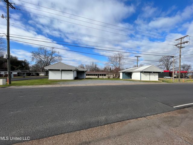 401 Lynn Street, Office Building #2, Vidalia, LA 71373