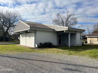 401 Lynn Street, Office Building #2, Vidalia, LA 71373