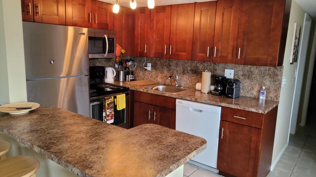 300 Oregon Street 409, Hollywood, FL 33019