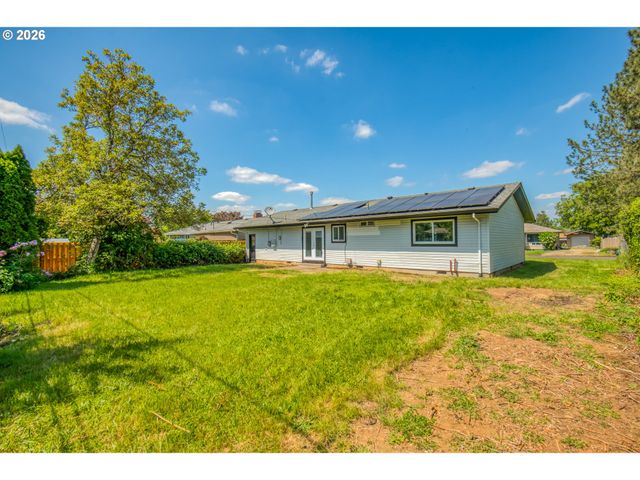 18010 Se STEPHENS St, Portland, OR 97233