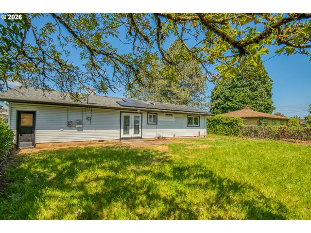 18010 Se STEPHENS St, Portland, OR 97233