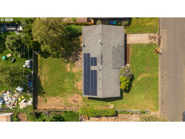 18010 Se STEPHENS St, Portland, OR 97233
