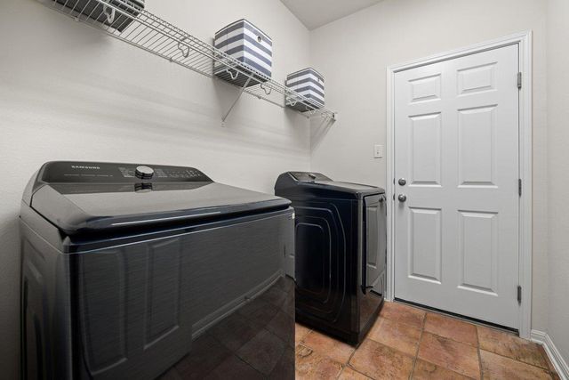 631 Reliance DR, Buda, TX 78610