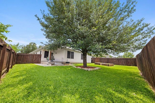 631 Reliance DR, Buda, TX 78610