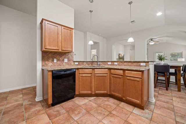 631 Reliance DR, Buda, TX 78610