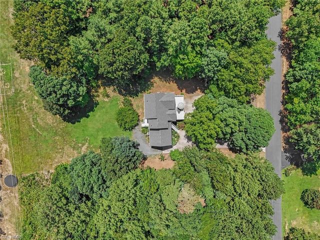816 Crystal Bay Drive, Denton, NC 27239