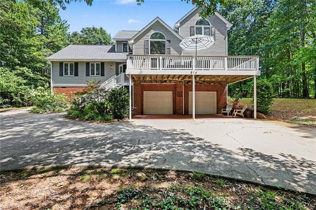 816 Crystal Bay Drive, Denton, NC 27239