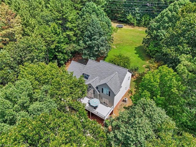 816 Crystal Bay Drive, Denton, NC 27239