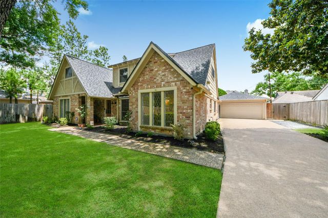 3030 Bernadette Lane, Houston, TX 77043
