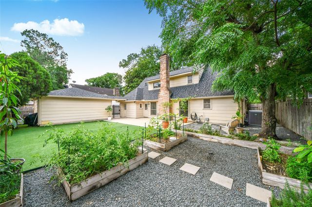 3030 Bernadette Lane, Houston, TX 77043