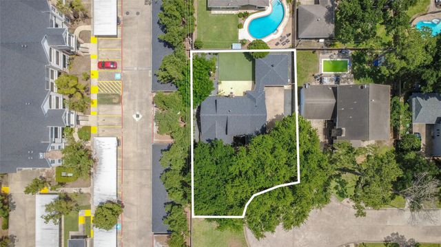 3030 Bernadette Lane, Houston, TX 77043