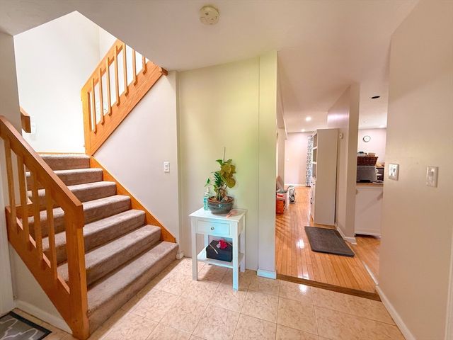 25 Westview Rd 25, Natick, MA 01760