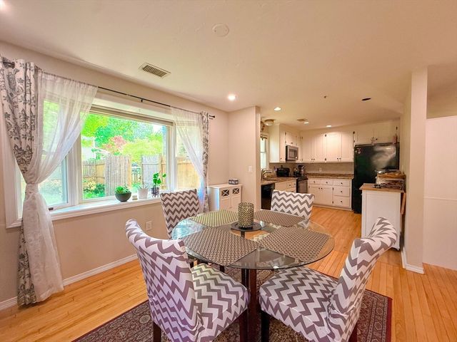 25 Westview Rd 25, Natick, MA 01760