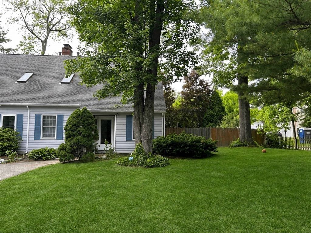 25 Westview Rd 25, Natick, MA 01760