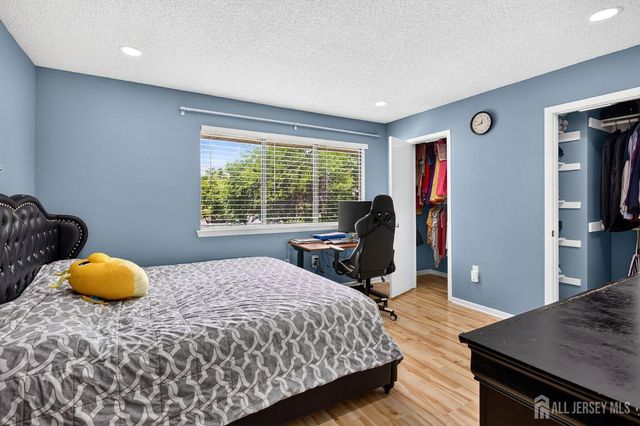 299 Hampshire Drive, Plainsboro, NJ 08536