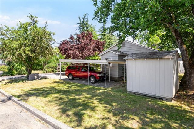 307 Tussey Lane, Grants Pass, OR 97527