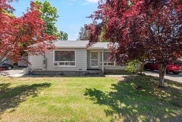 307 Tussey Lane, Grants Pass, OR 97527