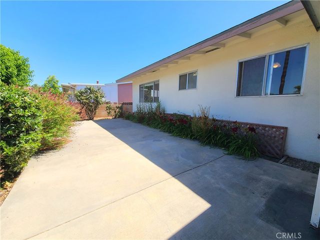 11904 4th Street, Yucaipa, CA 92399