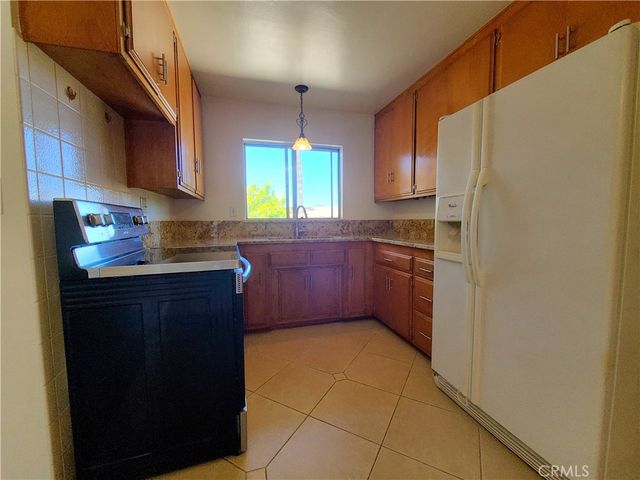 11904 4th Street, Yucaipa, CA 92399