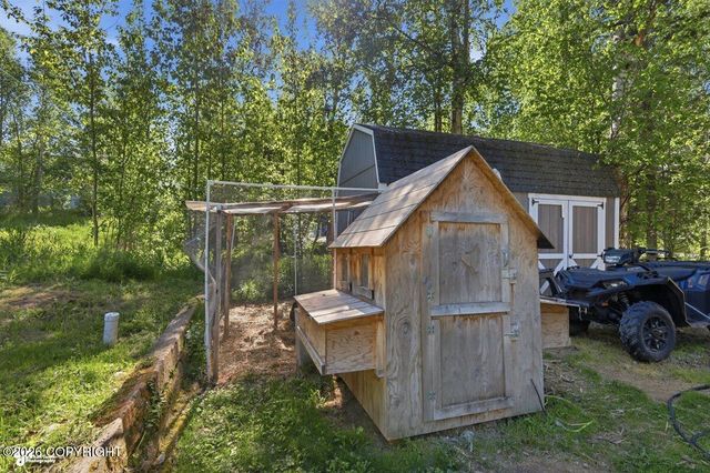 1656 N Pioneer Peak Drive, Wasilla, AK 99654