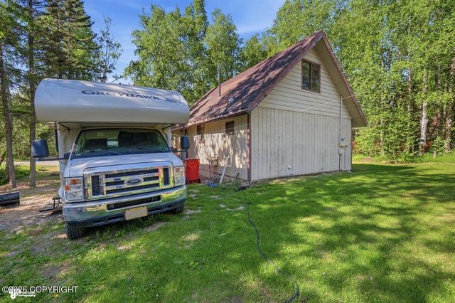 1656 N Pioneer Peak Drive, Wasilla, AK 99654