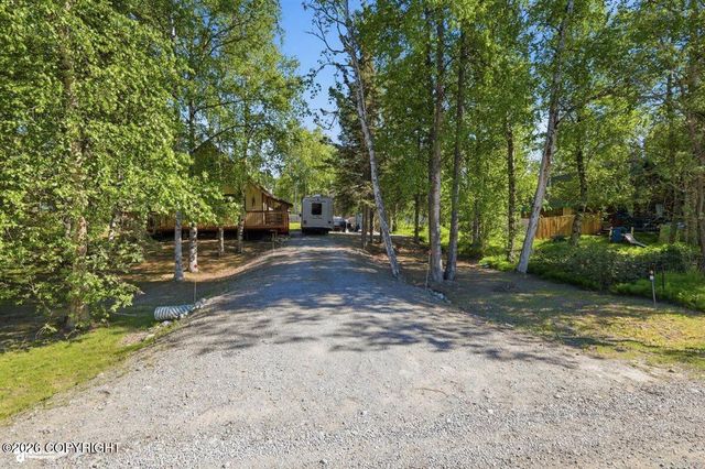 1656 N Pioneer Peak Drive, Wasilla, AK 99654