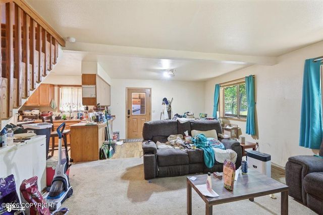 1656 N Pioneer Peak Drive, Wasilla, AK 99654