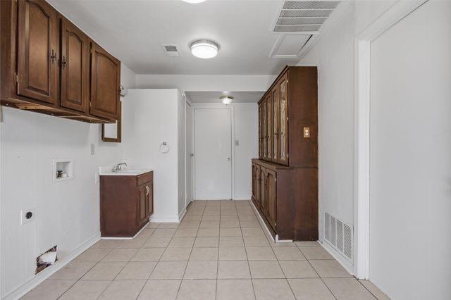 15721 Mapleview Circle, Dallas, TX 75248