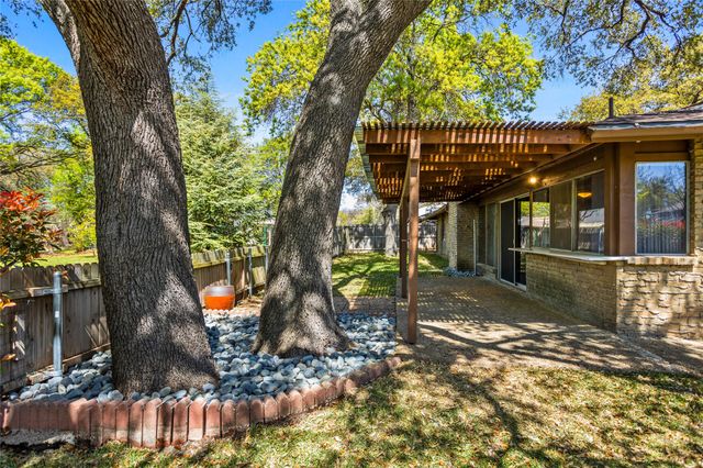 15721 Mapleview Circle, Dallas, TX 75248