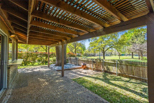 15721 Mapleview Circle, Dallas, TX 75248