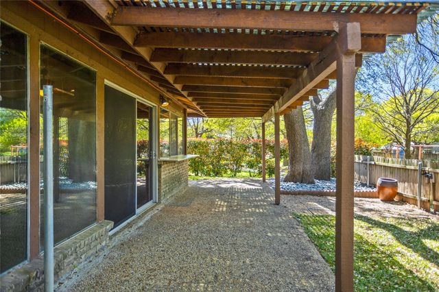 15721 Mapleview Circle, Dallas, TX 75248