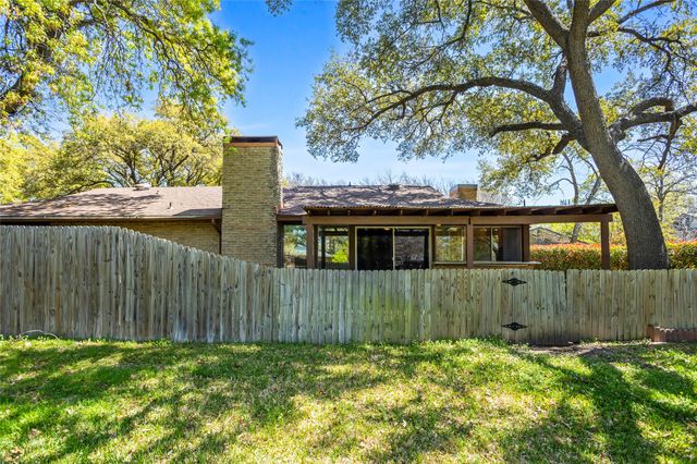 15721 Mapleview Circle, Dallas, TX 75248