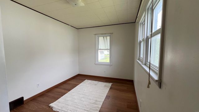 14 N Maple Avenue, New Hampton, IA 50659