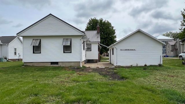 14 N Maple Avenue, New Hampton, IA 50659