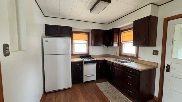 14 N Maple Avenue, New Hampton, IA 50659