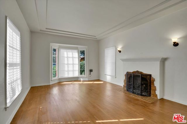 3800 Roxton Avenue, Los Angeles, CA 90008
