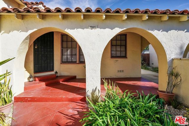 3800 Roxton Avenue, Los Angeles, CA 90008