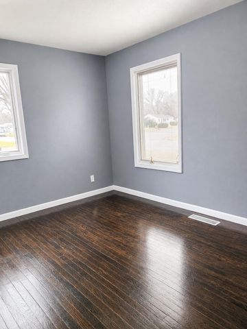 743 Choctaw, Salina, KS 67401