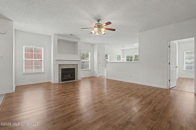 9903 White Poplar Drive, Olive Branch, MS 38654