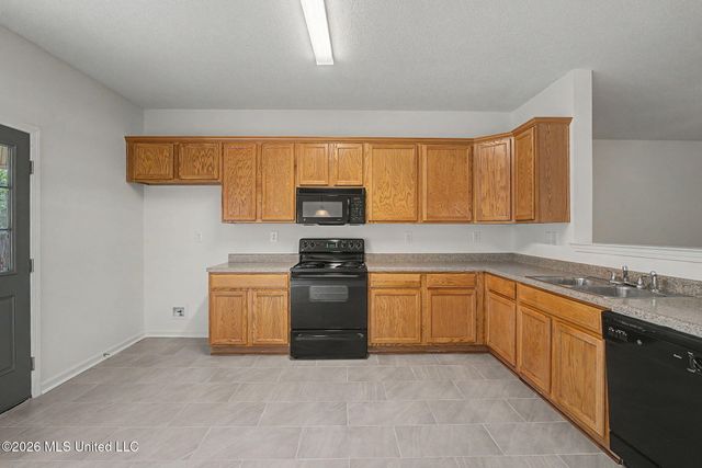 9903 White Poplar Drive, Olive Branch, MS 38654