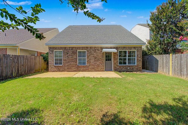 9903 White Poplar Drive, Olive Branch, MS 38654