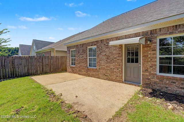 9903 White Poplar Drive, Olive Branch, MS 38654