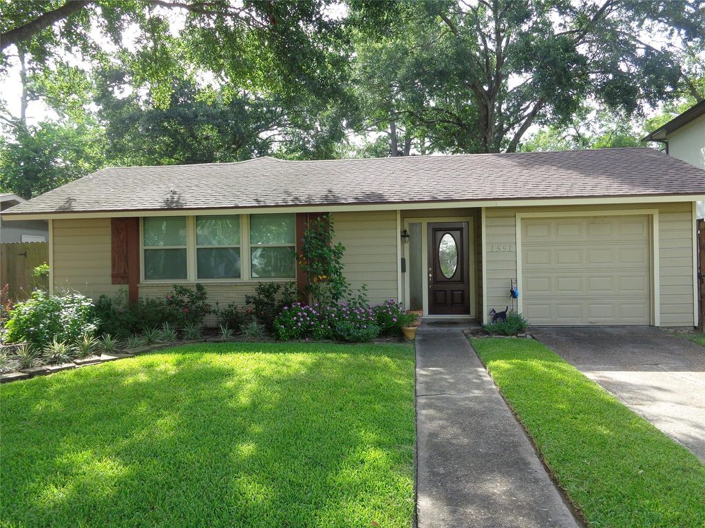 1551 Hewitt Drive, Houston, TX 77018