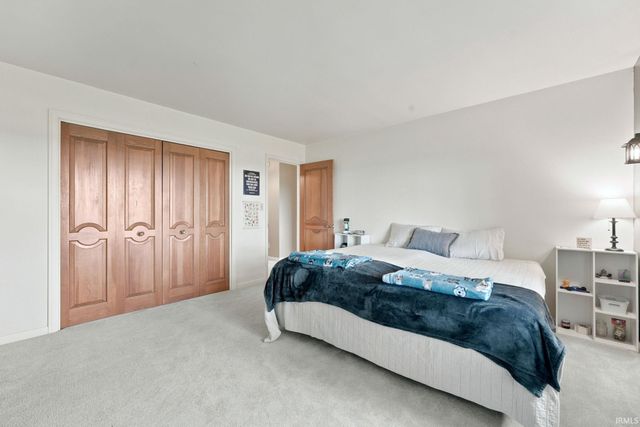 14616 State Road 37, New Haven, IN 46774