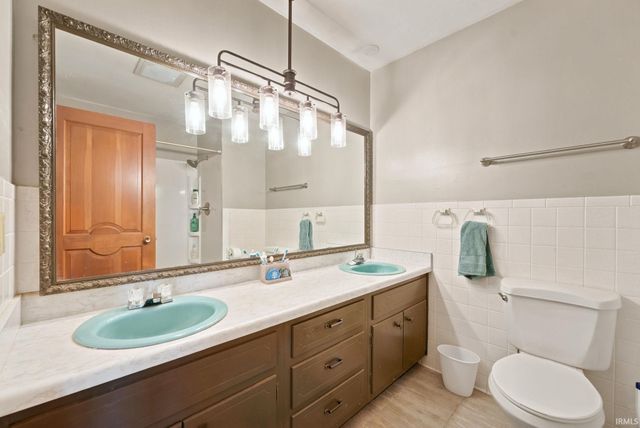 14616 State Road 37, New Haven, IN 46774