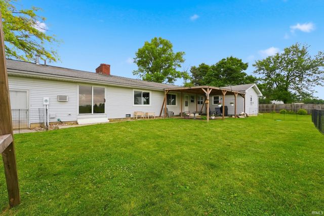 14616 State Road 37, New Haven, IN 46774