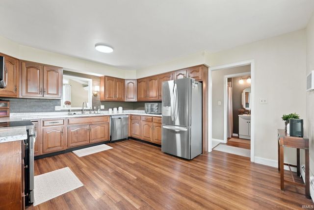 14616 State Road 37, New Haven, IN 46774