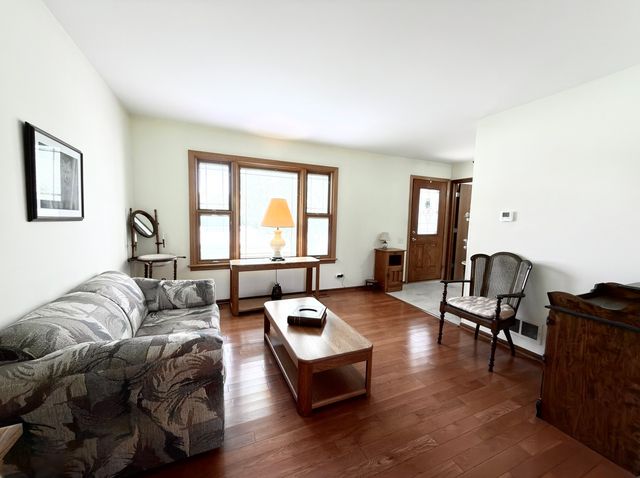 1141 Millcreek Lane, Algonquin, IL 60102