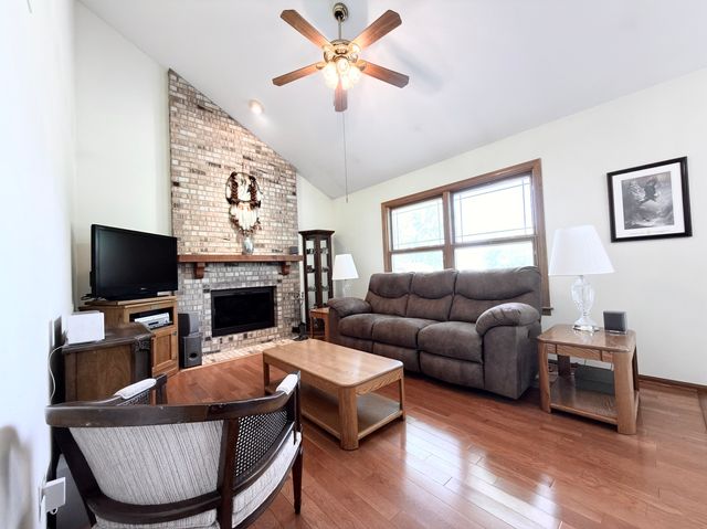 1141 Millcreek Lane, Algonquin, IL 60102