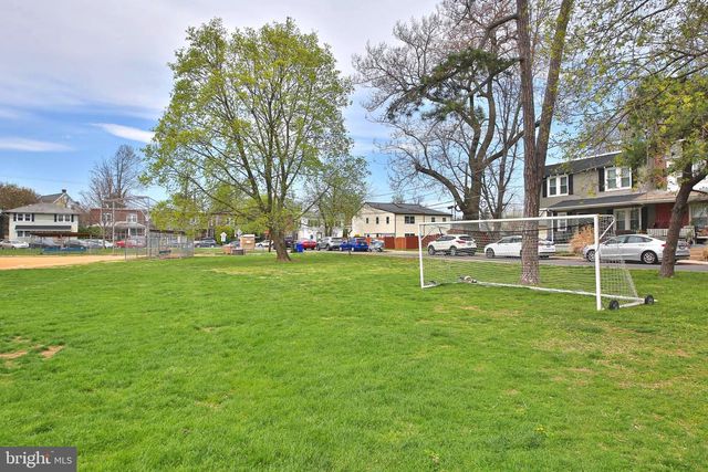 223 PARKSIDE LN, Glenside, PA 19038